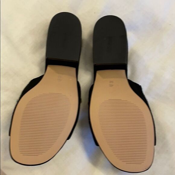 VANELI BLACK SUEDE STUDDED MULES. NEW - Picture 6 of 10